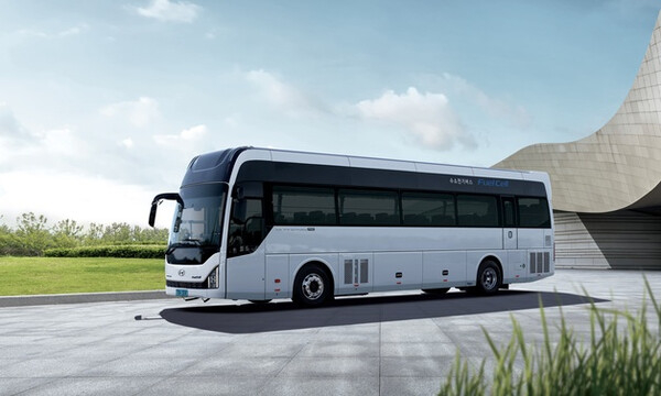 A Hyundai Motor lança um novo autocarro elétrico a hidrogénio, o Universe, com uma autonomia de mais